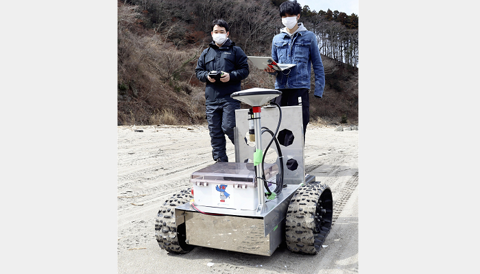 仙台高専開発のロボット、3.11大川小行方不明児童捜索に一役｜プラス